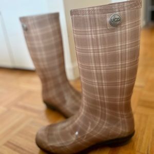 UGG Plaid Shaye Rain Boots WATERPROOF